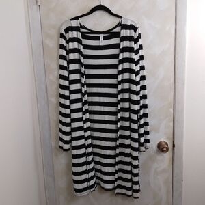 Black White Stripe Duster NO Pockets T-Shirt weight Long Sleeve